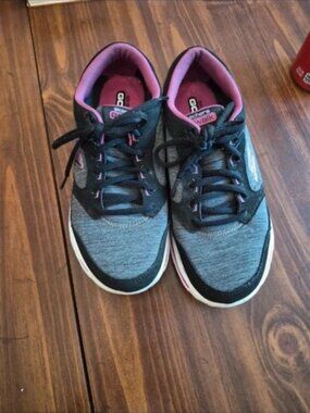 Skechers GOwalk Dynamic Grey & Pink Walking Shoes Size 7.5